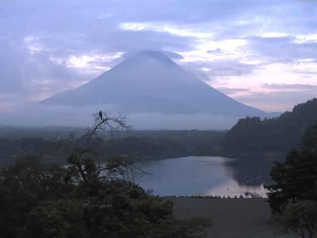 精進湖からの富士山