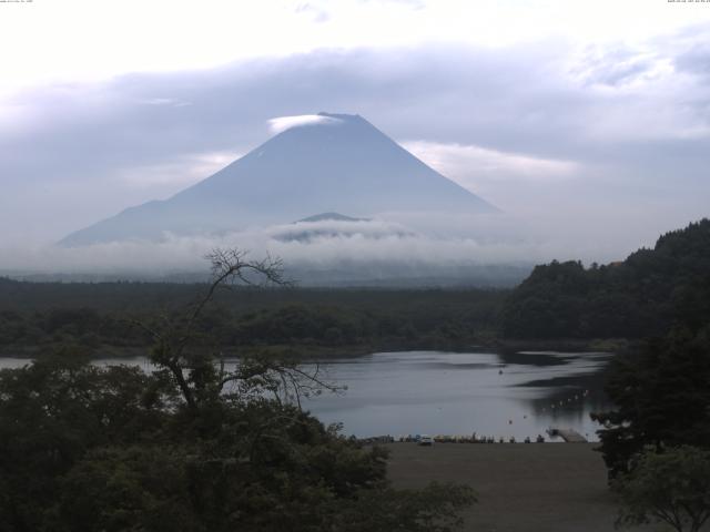 精進湖からの富士山