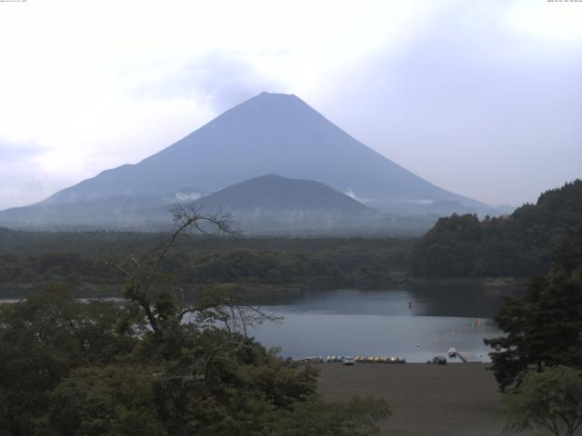 精進湖からの富士山