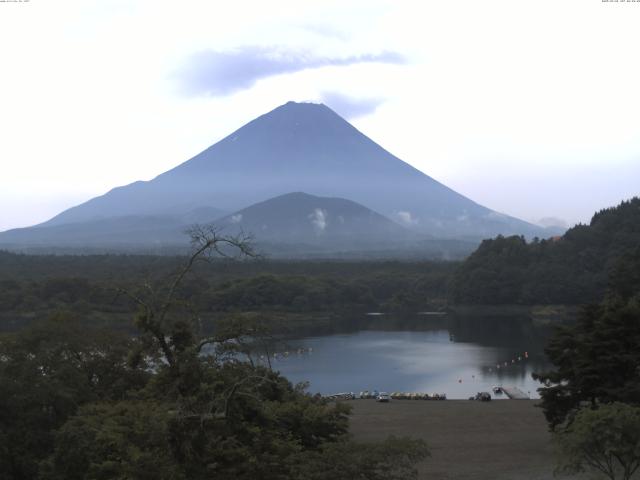 精進湖からの富士山