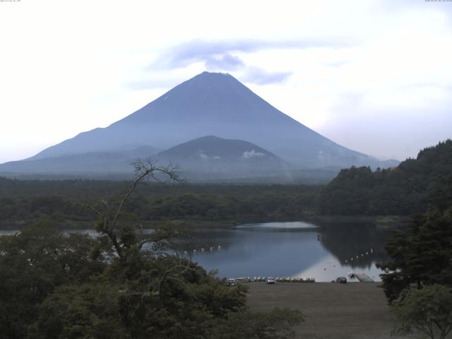 精進湖からの富士山