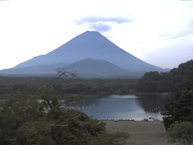 精進湖からの富士山