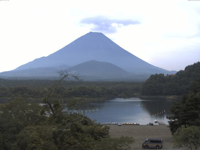 精進湖からの富士山