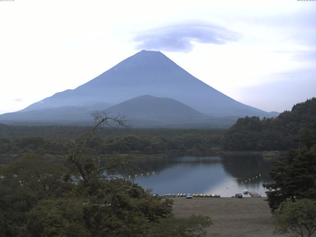 精進湖からの富士山