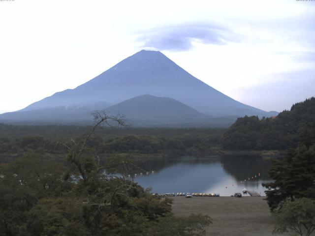 精進湖からの富士山