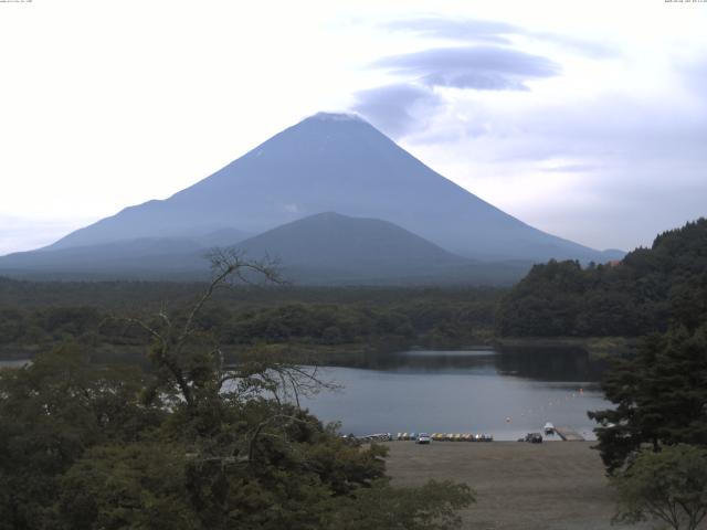 精進湖からの富士山