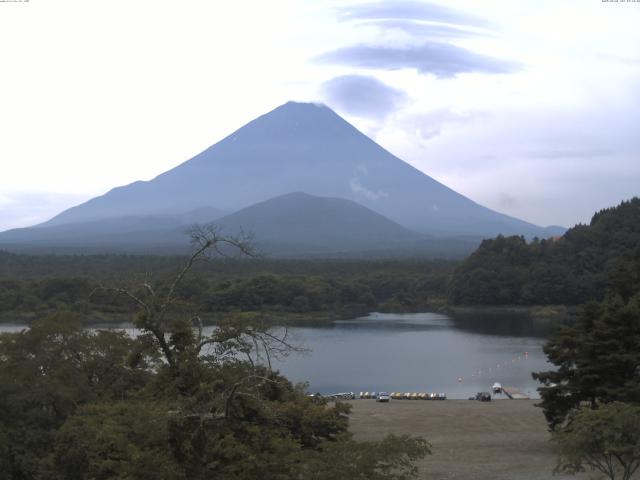 精進湖からの富士山