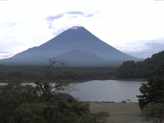 精進湖からの富士山