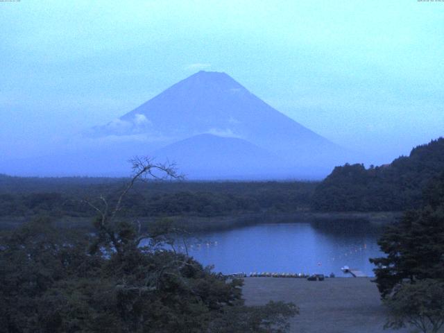 精進湖からの富士山