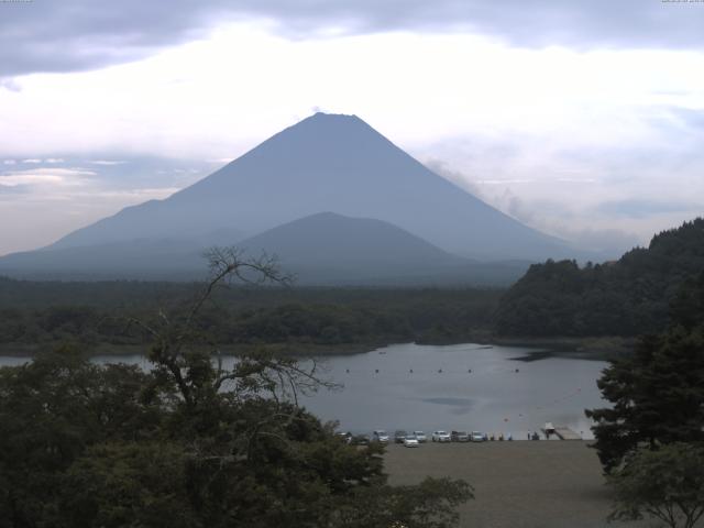 精進湖からの富士山