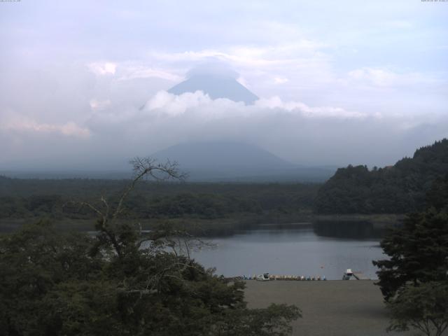 精進湖からの富士山
