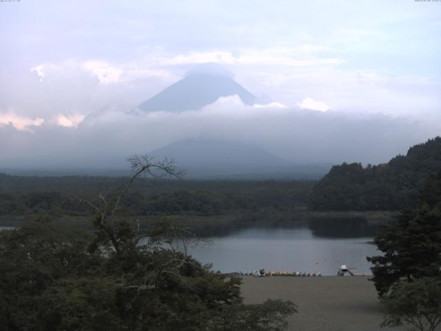 精進湖からの富士山