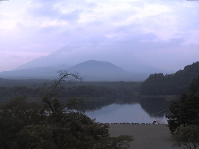 精進湖からの富士山