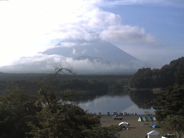 精進湖からの富士山