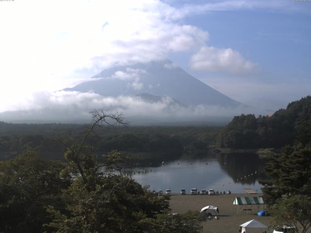 精進湖からの富士山