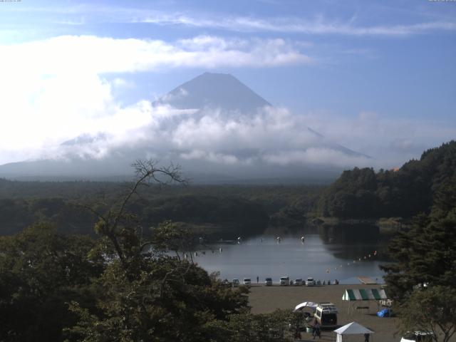 精進湖からの富士山