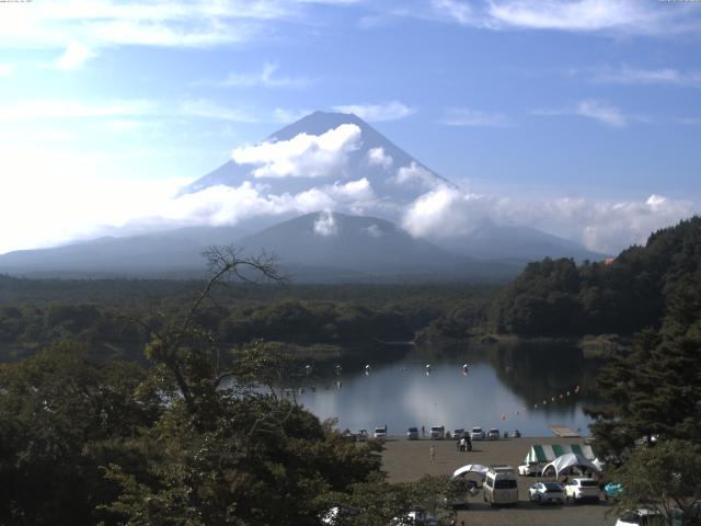 精進湖からの富士山