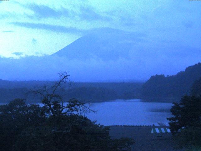 精進湖からの富士山