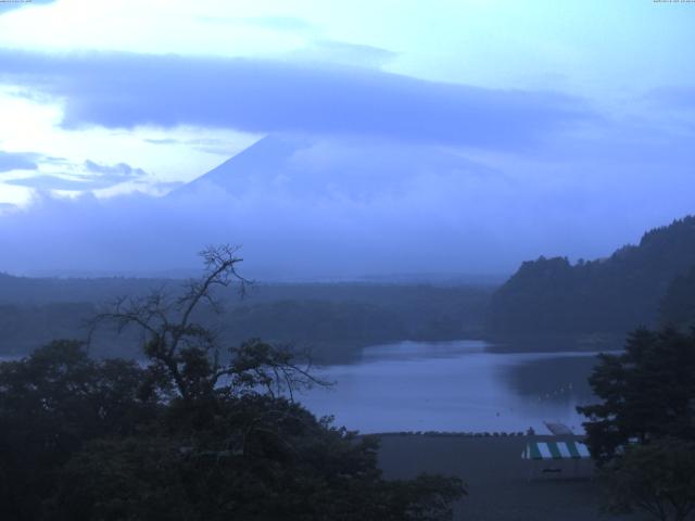 精進湖からの富士山