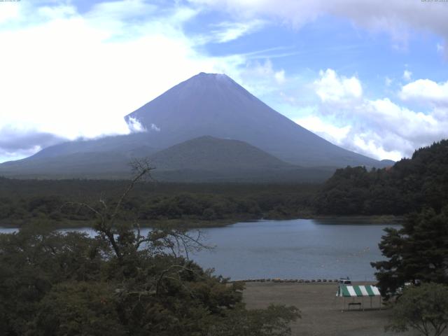 精進湖からの富士山