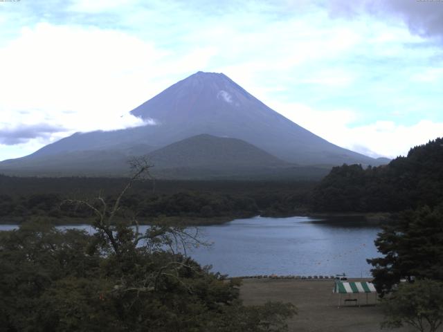 精進湖からの富士山