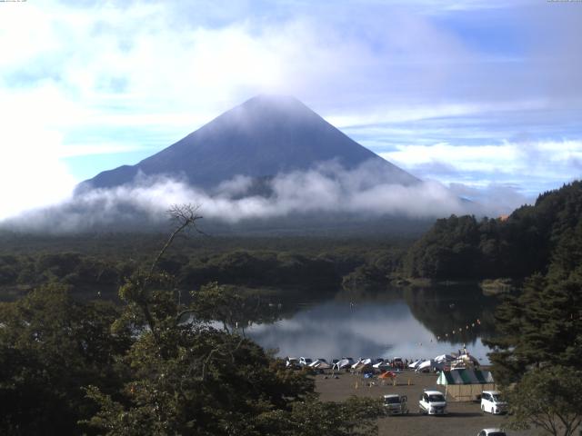精進湖からの富士山