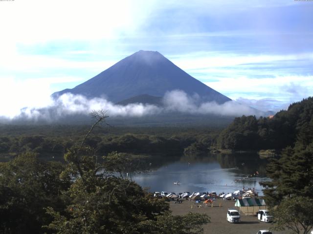 精進湖からの富士山