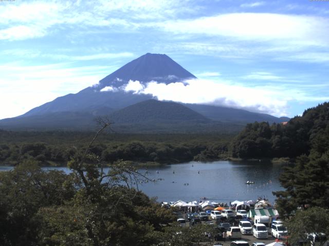 精進湖からの富士山