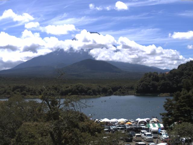精進湖からの富士山