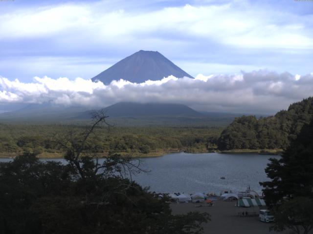 精進湖からの富士山