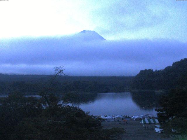 精進湖からの富士山