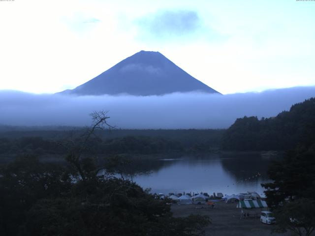 精進湖からの富士山