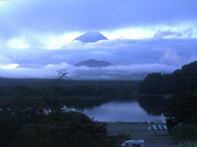 精進湖からの富士山