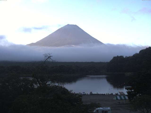 精進湖からの富士山