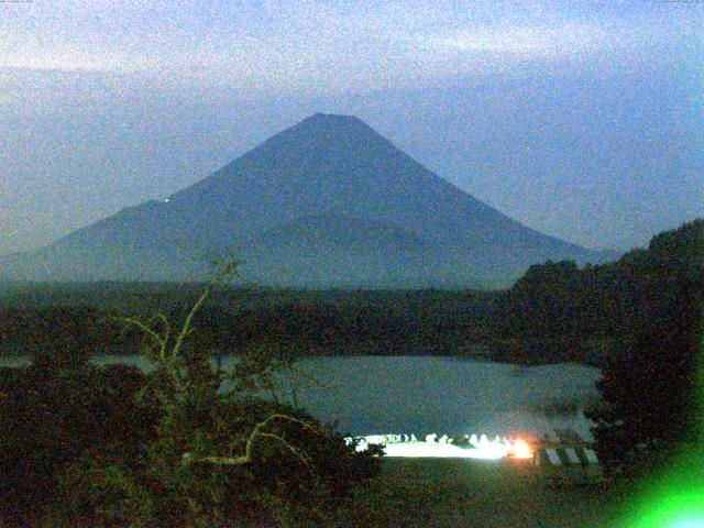 精進湖からの富士山