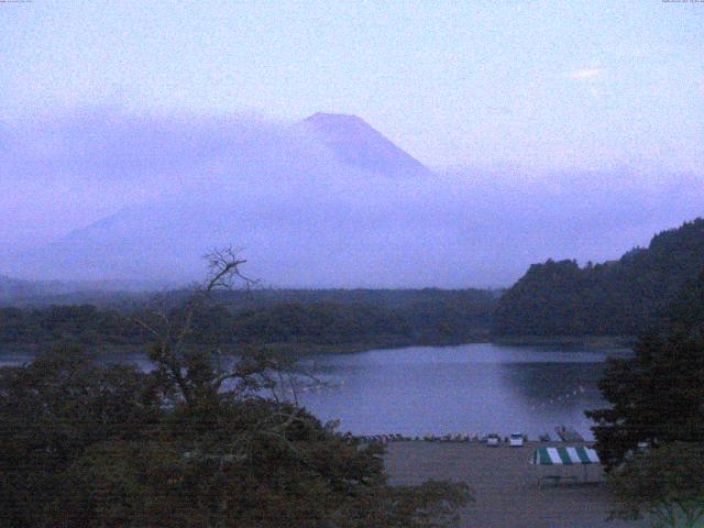 精進湖からの富士山