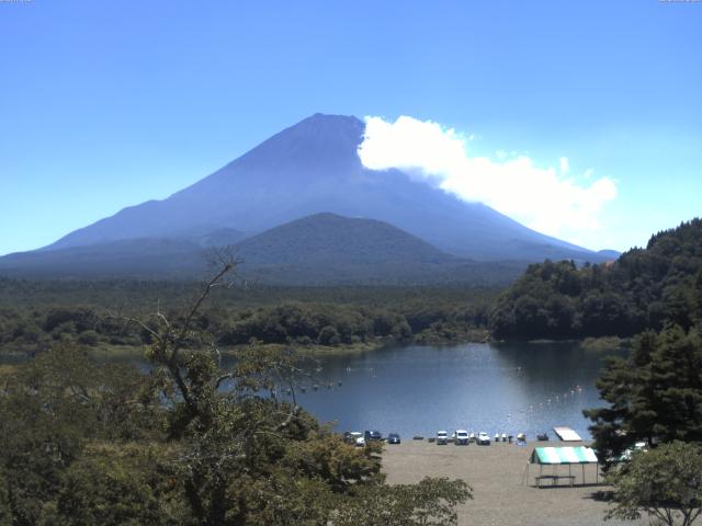 精進湖からの富士山
