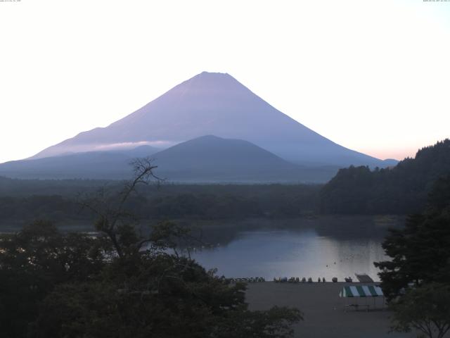 精進湖からの富士山