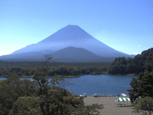 精進湖からの富士山