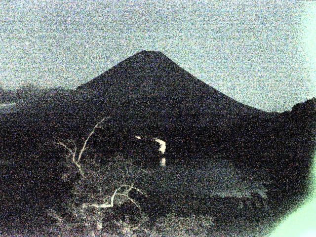 精進湖からの富士山