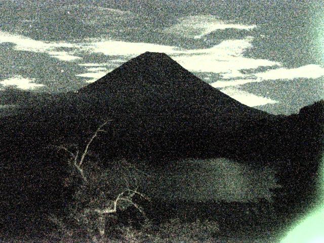 精進湖からの富士山