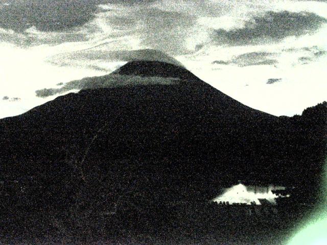 精進湖からの富士山