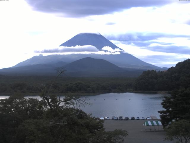 精進湖からの富士山
