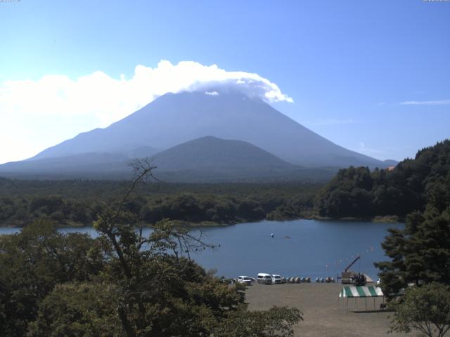 精進湖からの富士山