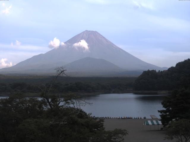 精進湖からの富士山