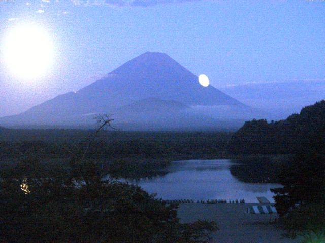 精進湖からの富士山