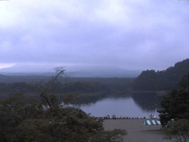 精進湖からの富士山