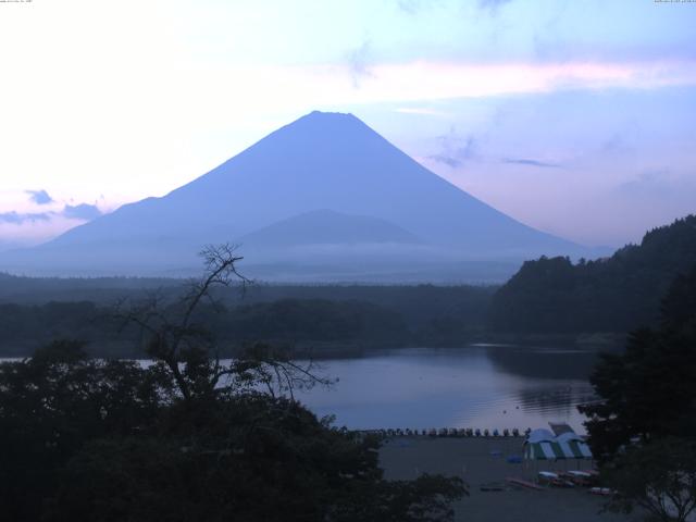 精進湖からの富士山