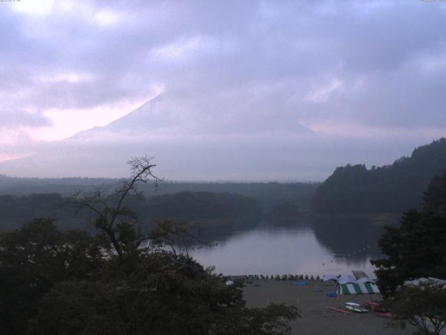 精進湖からの富士山