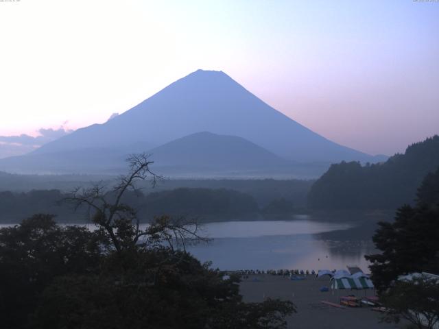 精進湖からの富士山